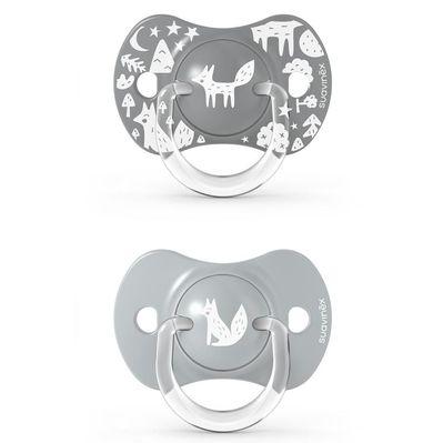 Пустышка Suavinex Fox Истории лисы 18 мес. 2 шт. серая (307345)