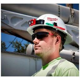 Захисні окуляри Milwaukee затемнені (4932471882)